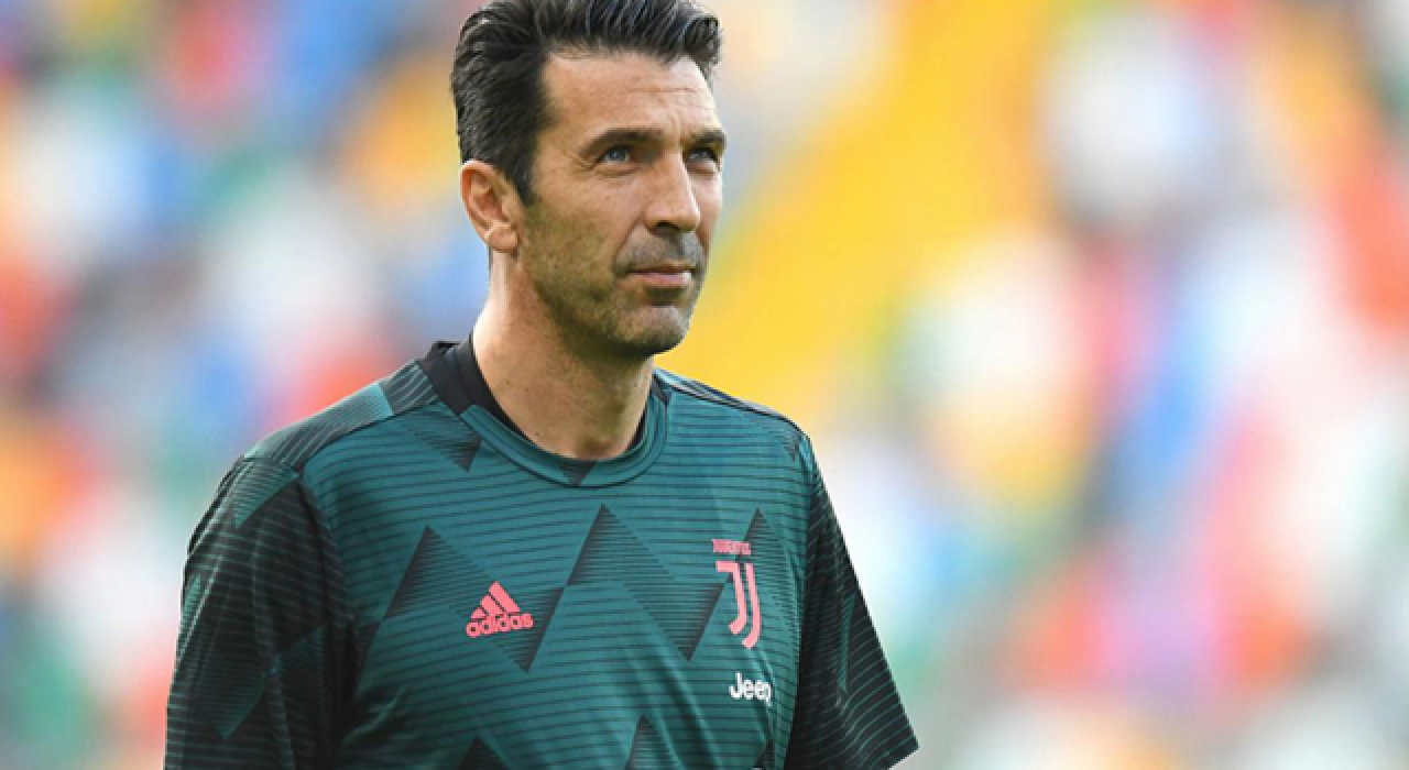 Gianluigi Buffon, Juventus'tan ayrılacağını açıkladı