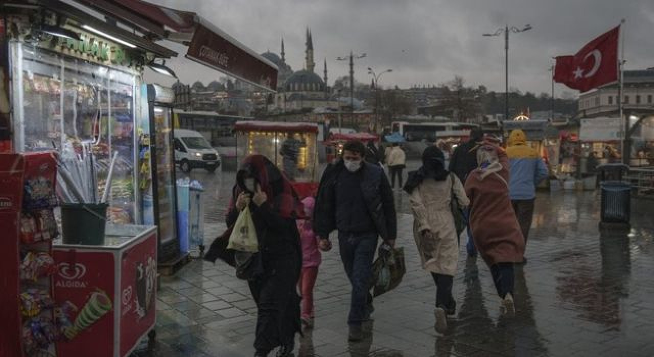 İBB Bilimsel Danışma Kurulu'ndan "aşamalı açılma" önerisi