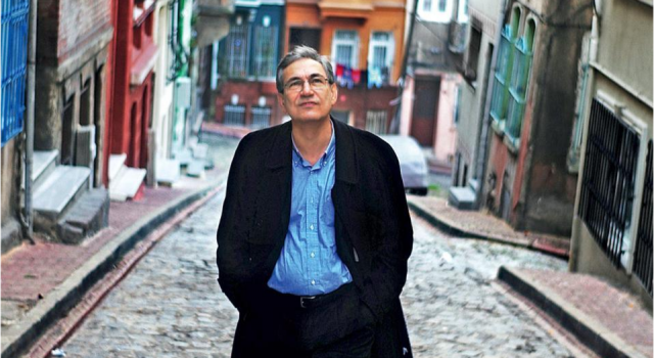 Orhan Pamuk: Türkiye bir demokrasi değil, demokrasinin yalnızca sandıkta oy atma kısmı kaldı, istenilen sonuç çıkmayınca o sandıklar da kaçırılıyor