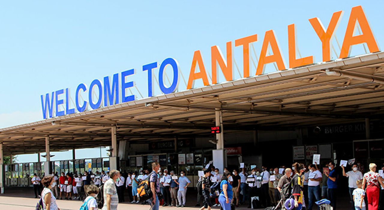 Türkiye’den Rusya’ya: "Antalya’da turizm güvenliğini görüşelim"