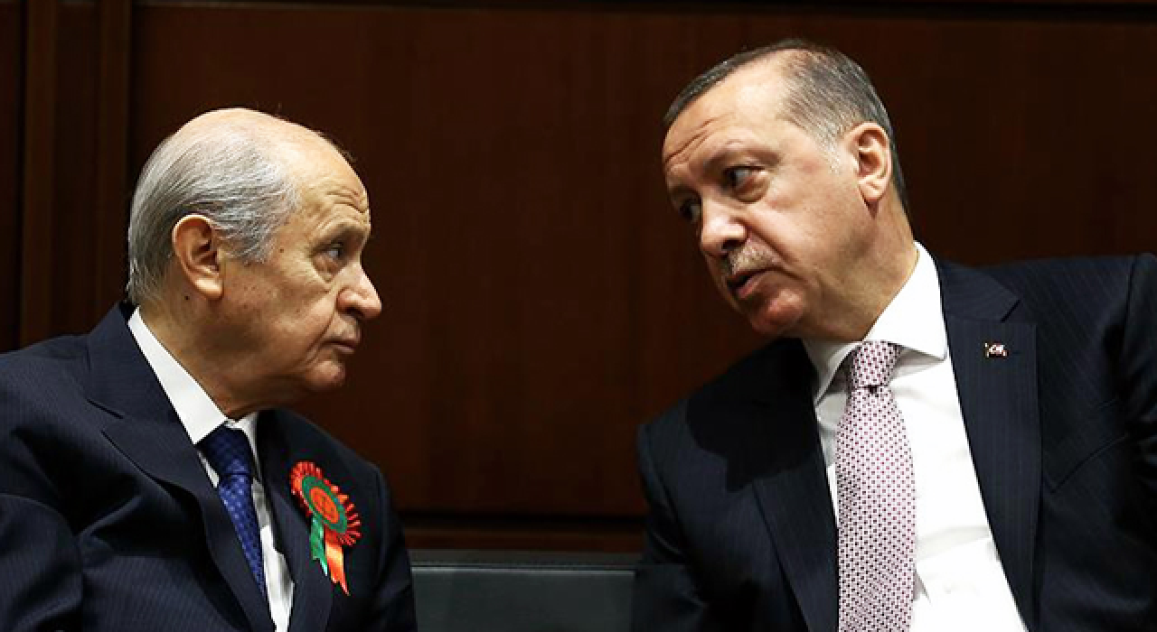 "Bahçeli, anlaşılan Erdoğan'dan çok çekiniyor"