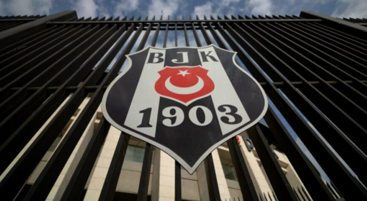 Beşiktaş Kulübü, Burak Elmas'ı kutladı