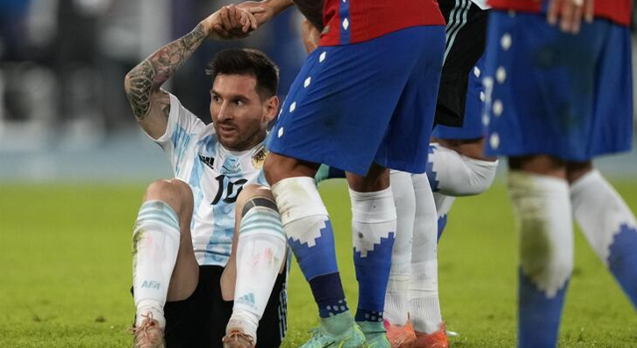 Copa America'da Arjantin istediği başlangıcı yapamadı