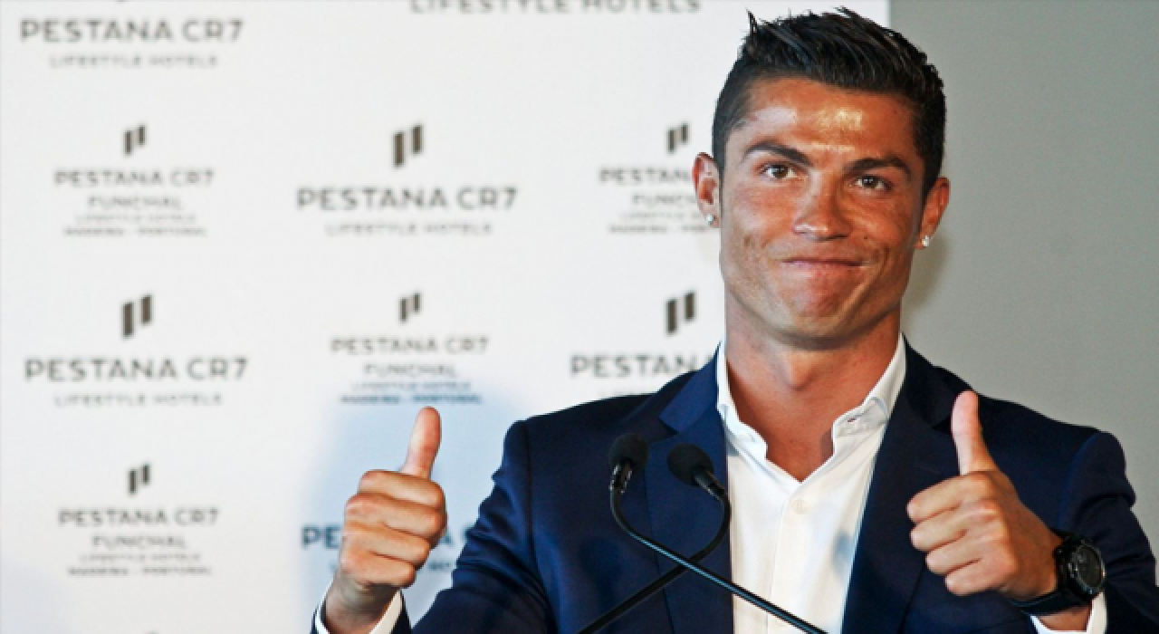 Cristiano Ronaldo, Instagram'da 300 milyon takipçili ilk insan oldu