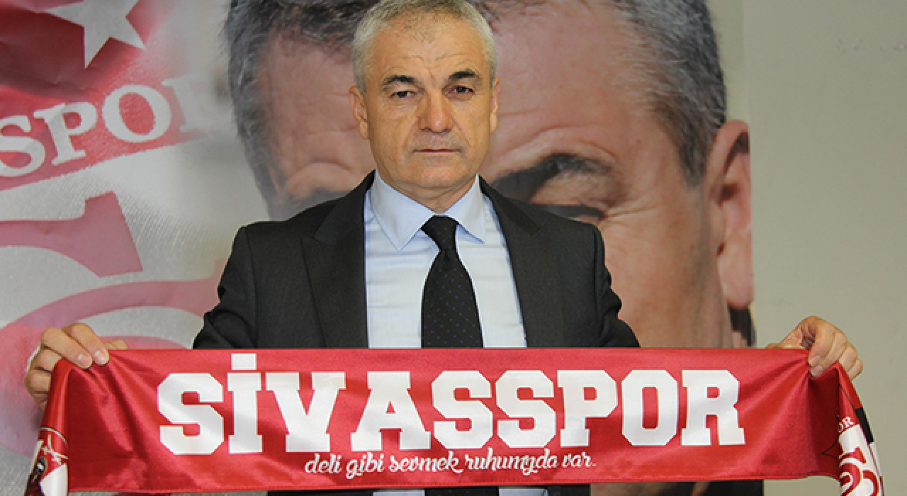 Sivasspor, Rıza Çalımbay ile sözleşme yeniledi