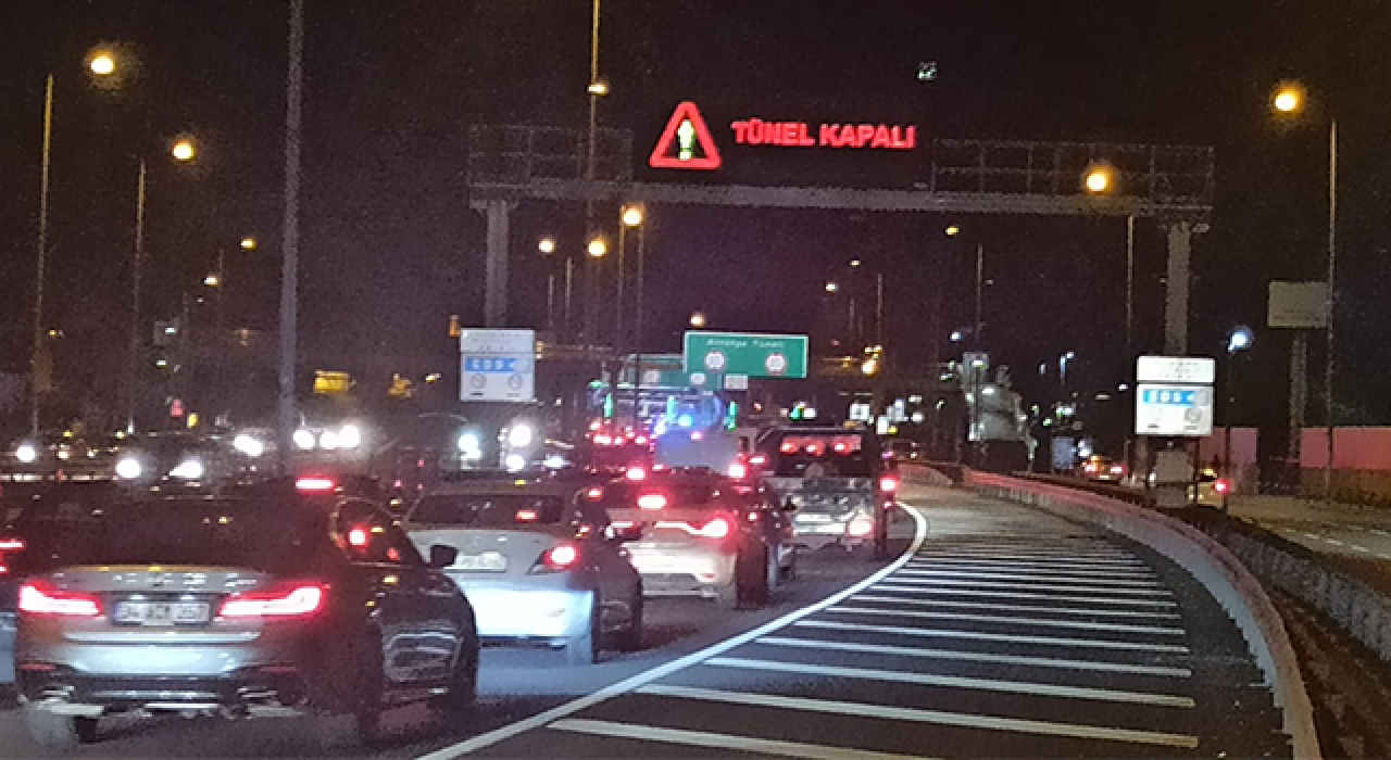 Yangın söndürüldü, Avrasya Tüneli trafiğe açıldı