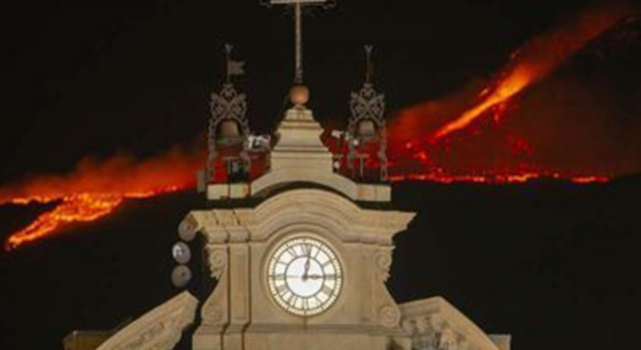 Etna yine faaliyete geçti