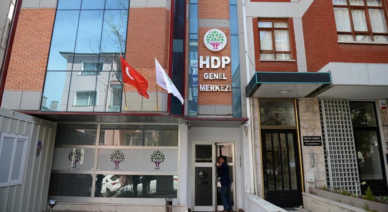 HDP kapatma savunmasını DTP üzerinden hazırlıyor