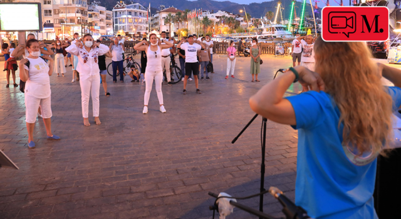 Marmaris'te Dünya Değişim Günü'nde nefes çalışması yapıldı