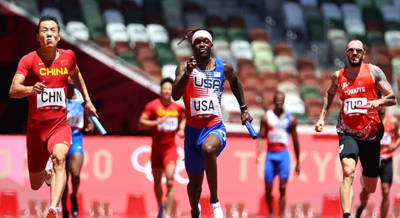 4x100 metre elemelerinde Türk Milli Takımı diskalifiye edildi