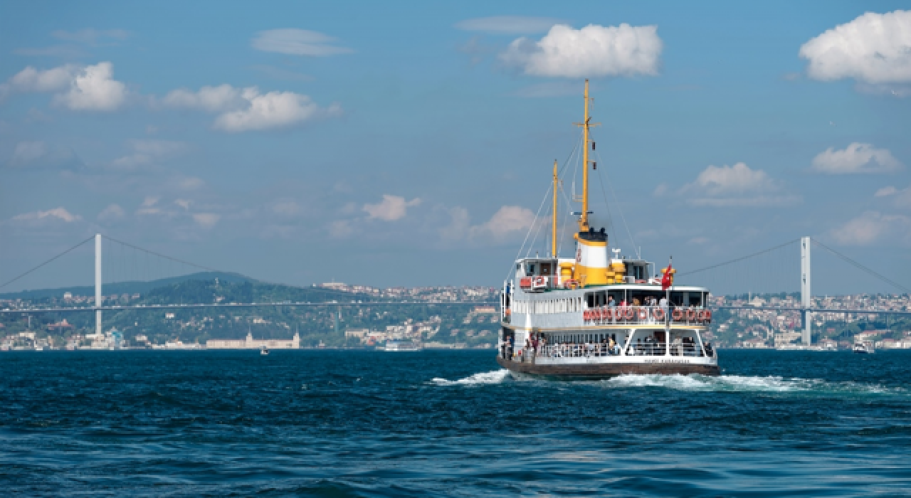 İstanbul Adalar'da orman yangını önlemi: Vapur seferleri azaltıldı