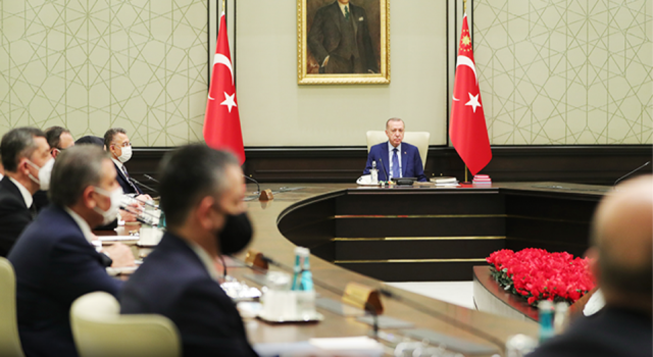 Kabine bugün toplanıyor: Aşı zorunluluğu masaya yatırılacak