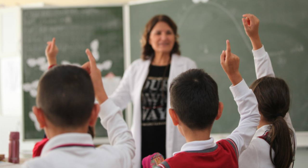 MEB'den öğretmen ataması için yeni tarihler belirlendi