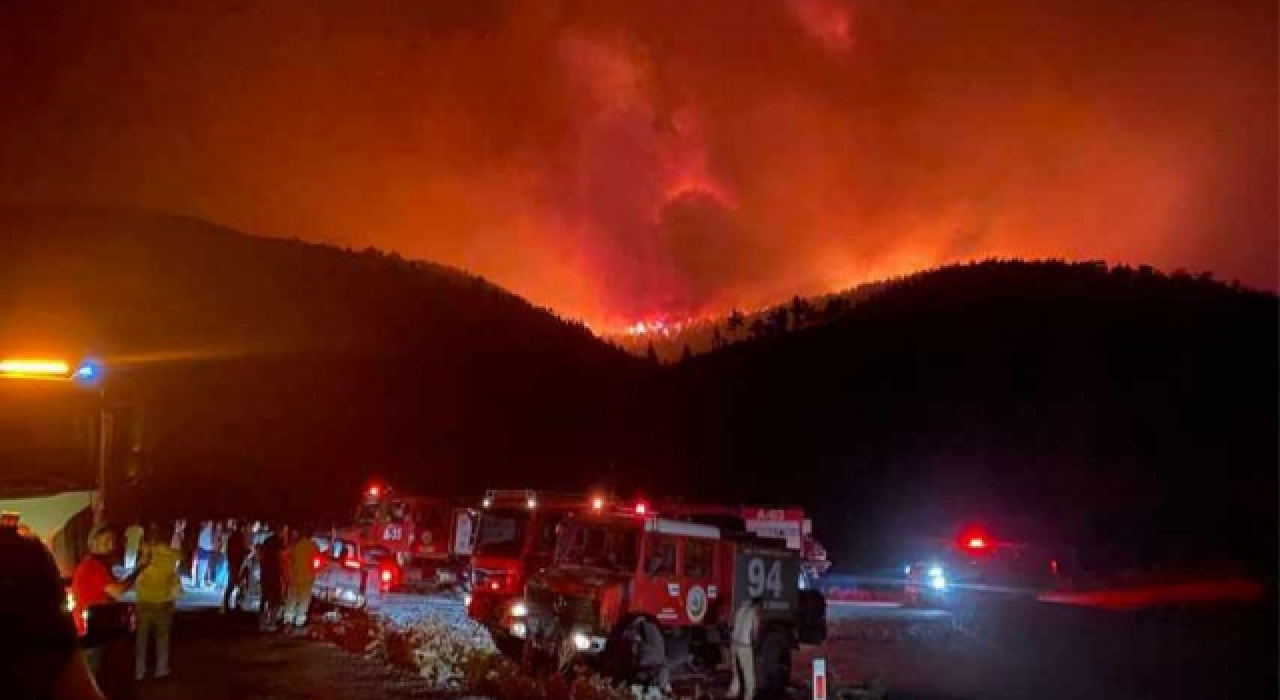 Milas’ta başlayan yangın Bodrum’a sıçradı: Mazı için tahliye kararı