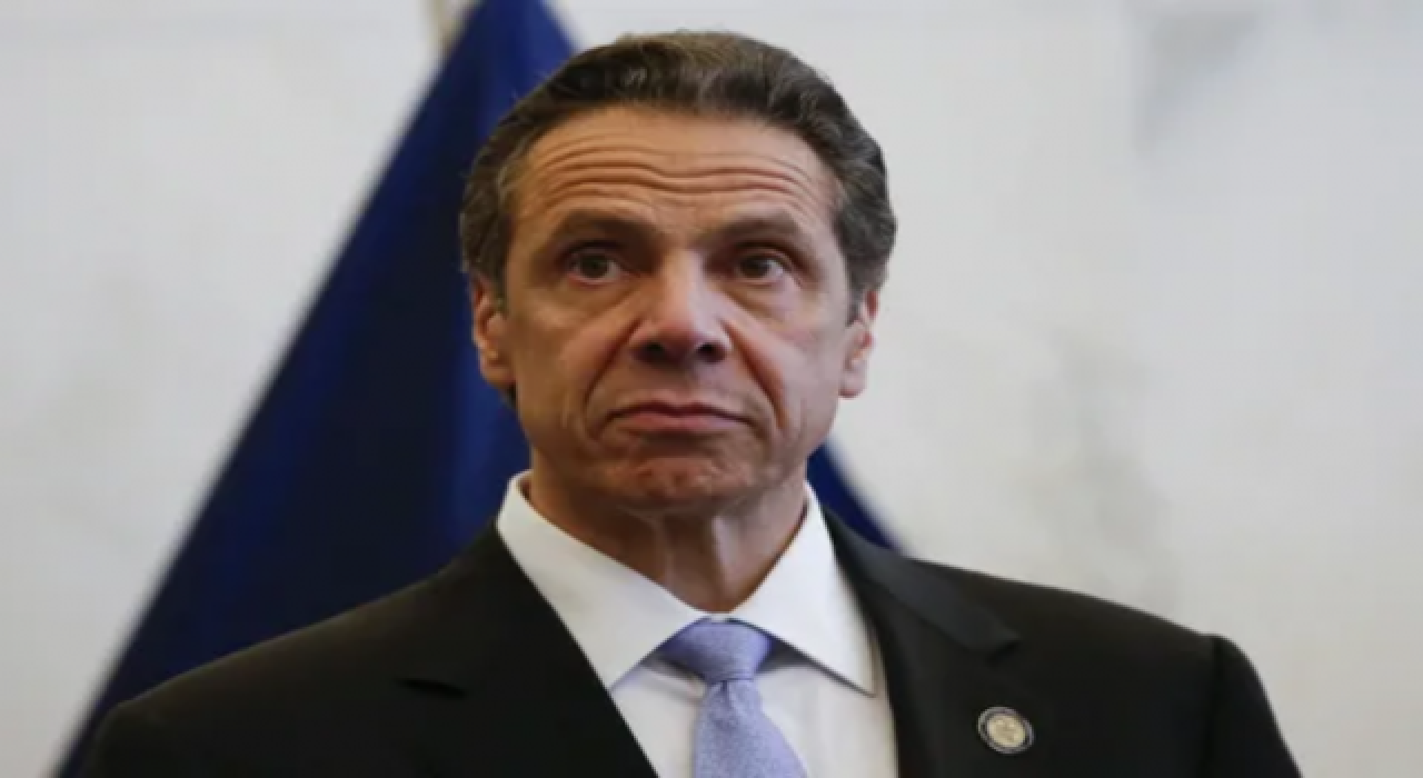 New York Valisi Cuomo, hakkındaki cinsel taciz suçlamaları neticesinde istifa kararı aldı