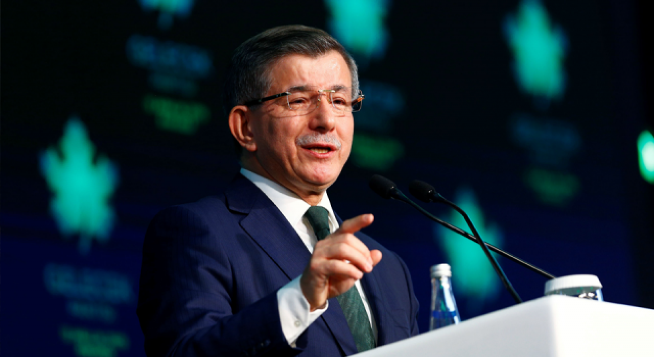 Ahmet Davutoğlu: Erdoğan'dan teklif gelirse görüşürüm