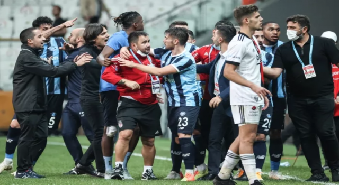 Beşiktaş-Adana Demirspor maçı bitti ortalık karıştı!