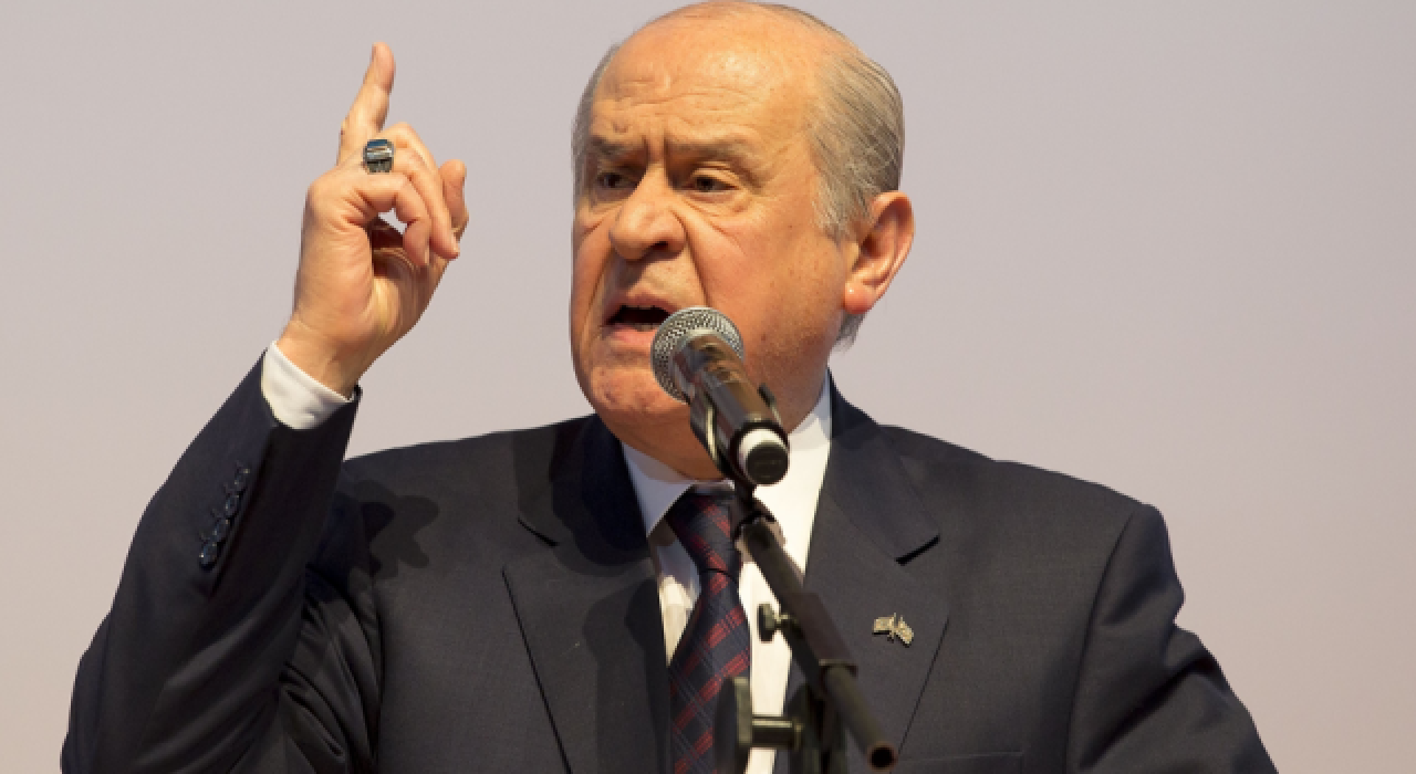 Bahçeli "Laikliği, siyasi hesapları için istismar edenler bağnaz kafalardır"