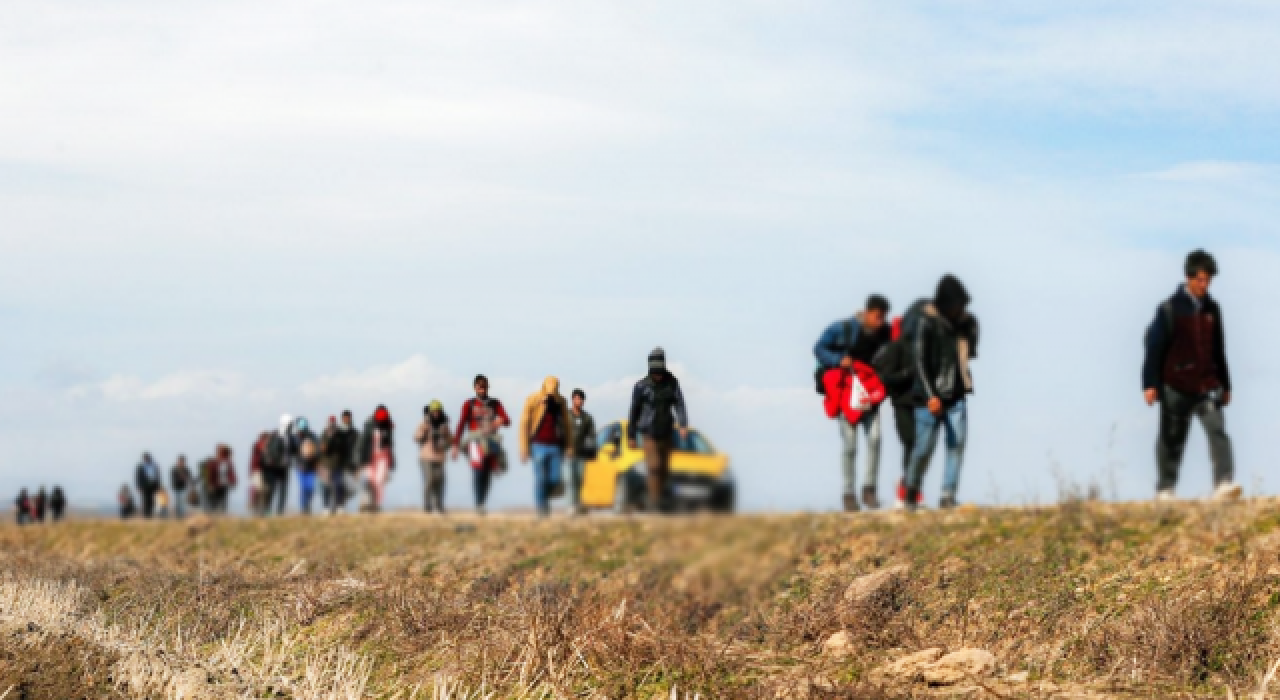 Göçmenleri yasa dışı yollardan Türkiye'ye getiren 7 şüpheli yakalandı!