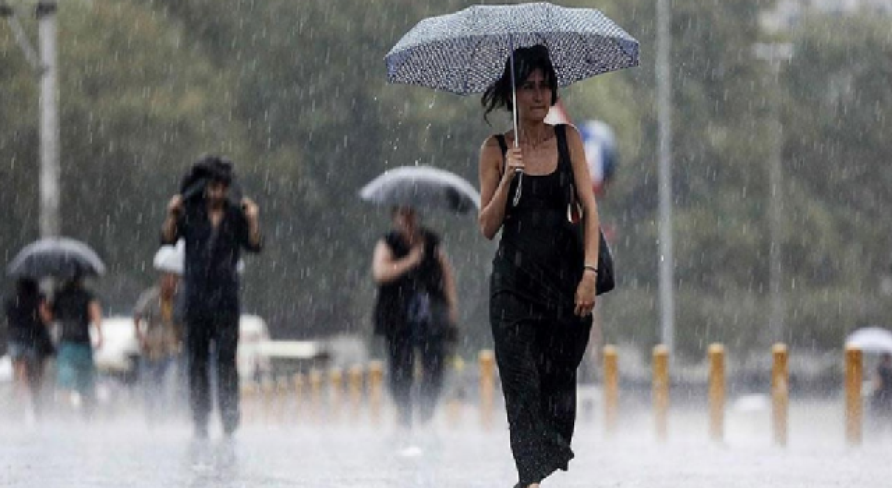 Meteoroloji'den Doğu Karadeniz'e  sağanak yağış uyarısı