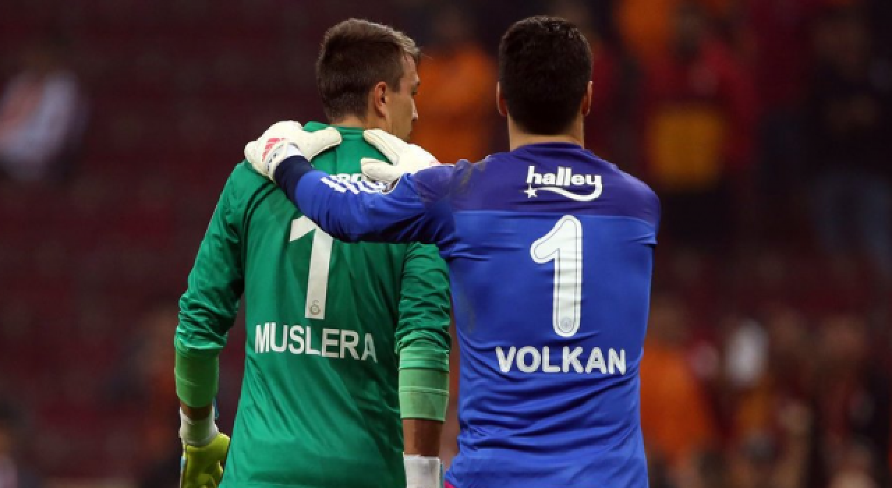 Muslera'yı ilk 3'e koyarım