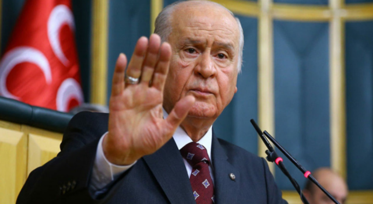 Bahçeli "Gençliğin sokağa düşmesi, geleceğimizin ayağa düşmesidir"