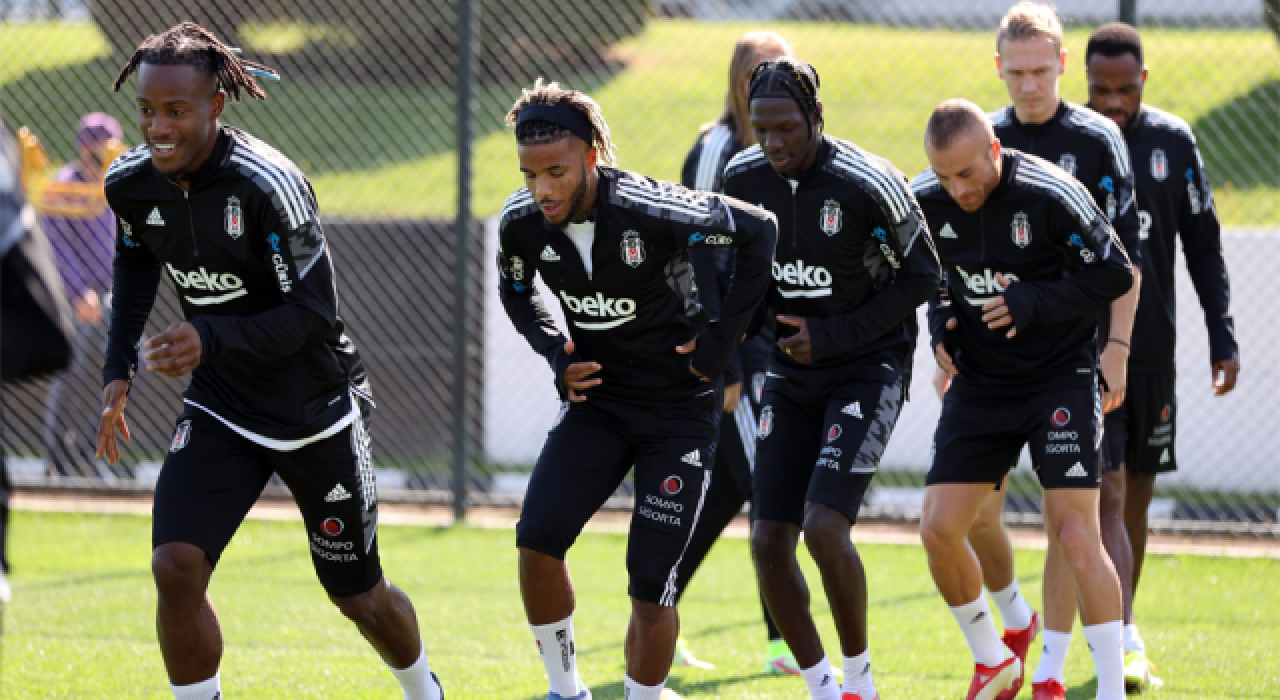 Beşiktaş'ta beş isim Başakşehir kadrosunda yok