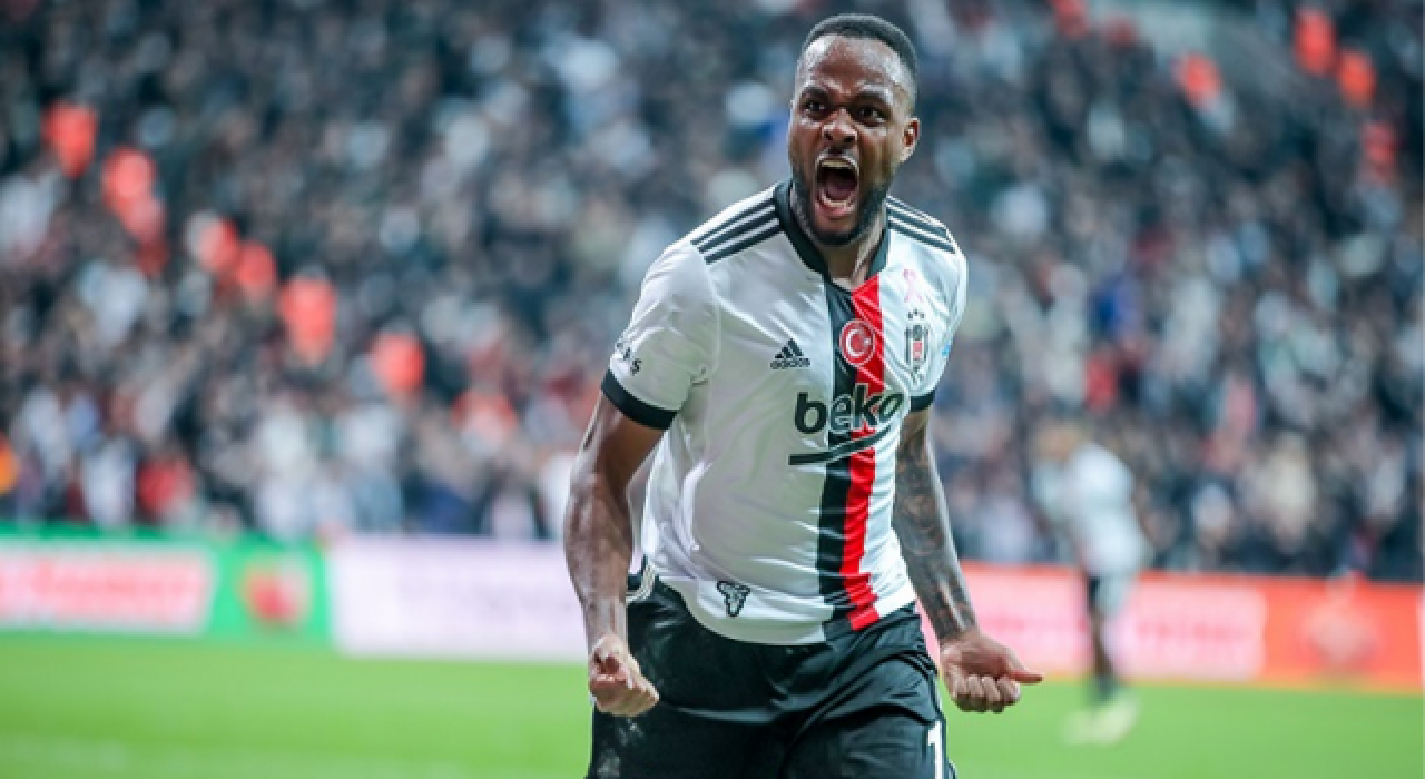 Beşiktaş'tan Larin'e 2 milyon Euro