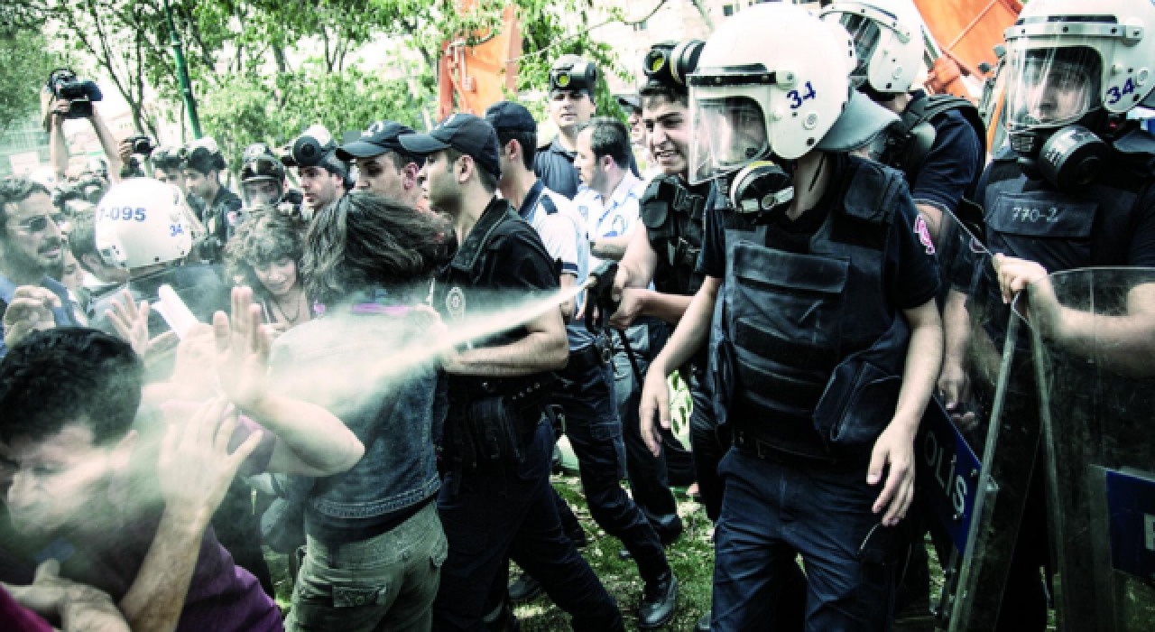 Gezi eylemlerine katılan 15 kişiye 93 yıl hapis