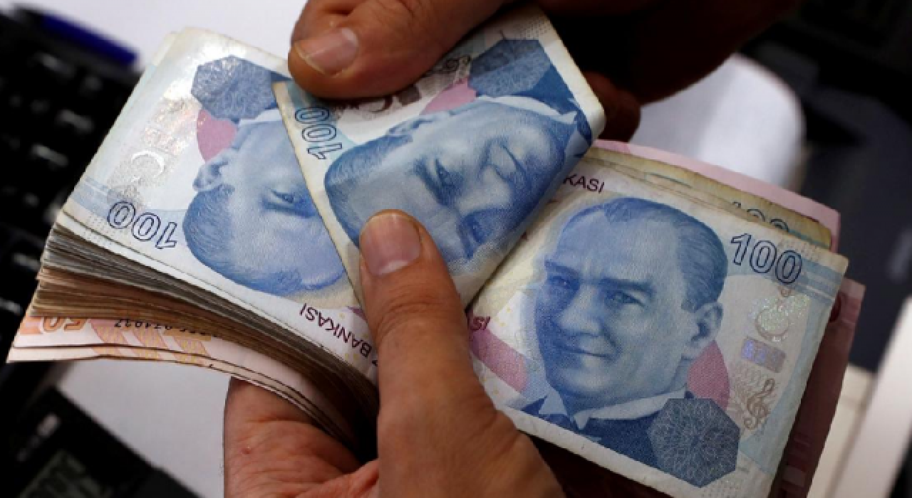 Görevden alınan Merkez Bankası başkan yardımcılarının imzaları, 15 gün önce banknotlara konmuştu