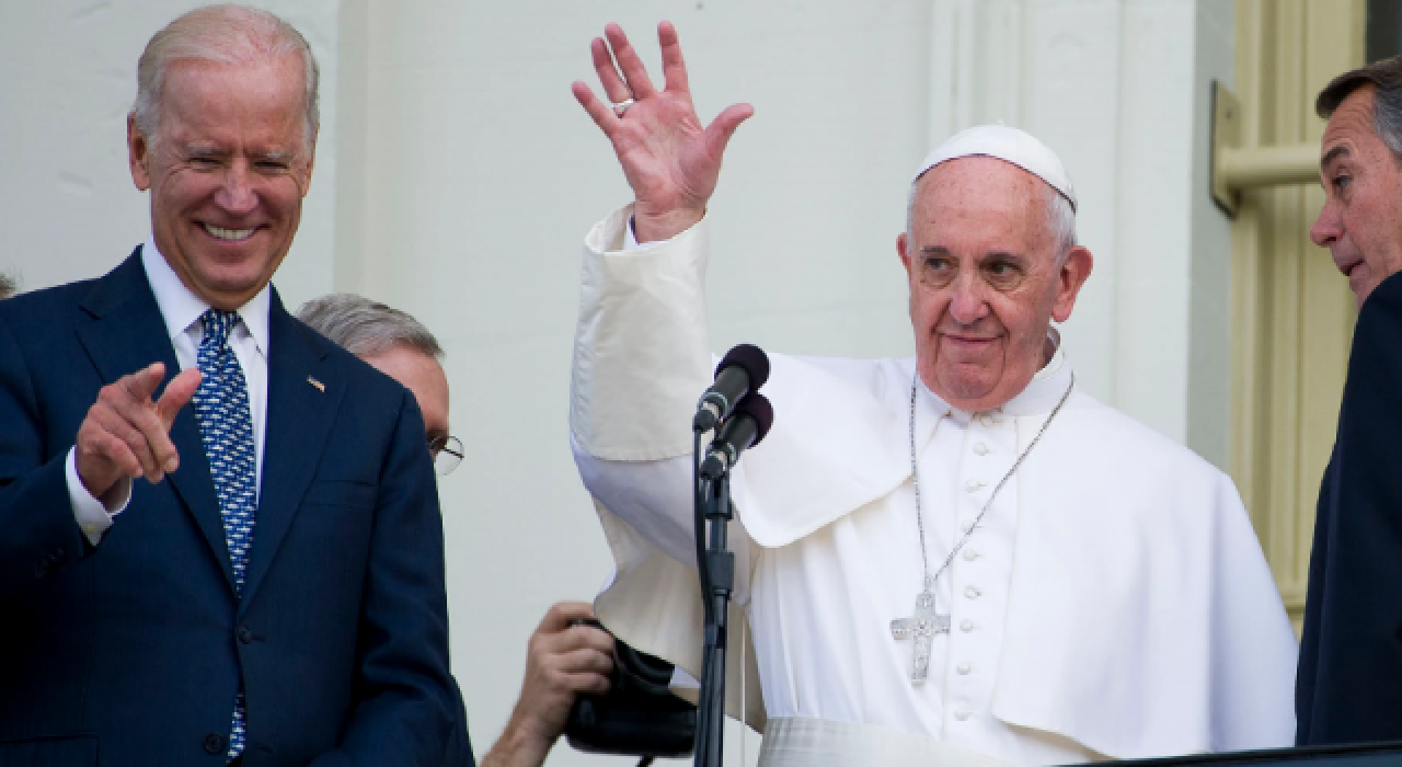 Joe Biden, G20 Zirvesi öncesi Papa ile bir araya gelecek