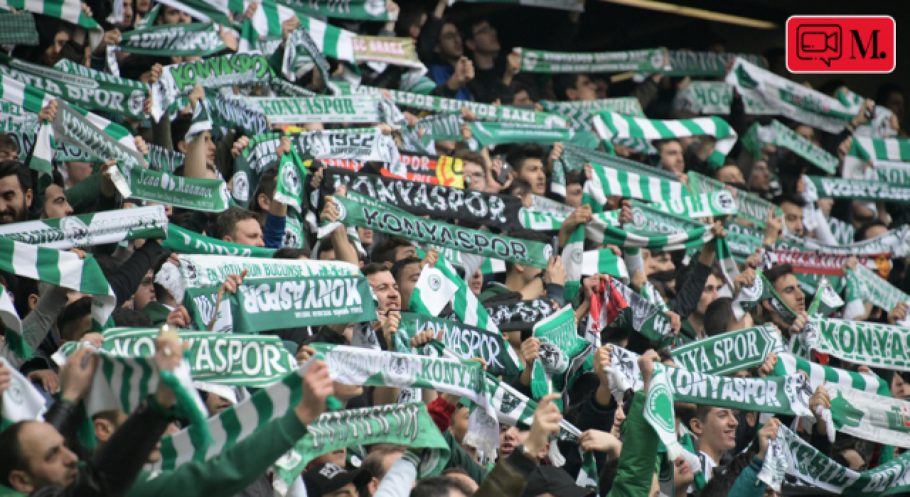 Konyaspor taraftarı stadyumu İzmir Marşı ile inletti