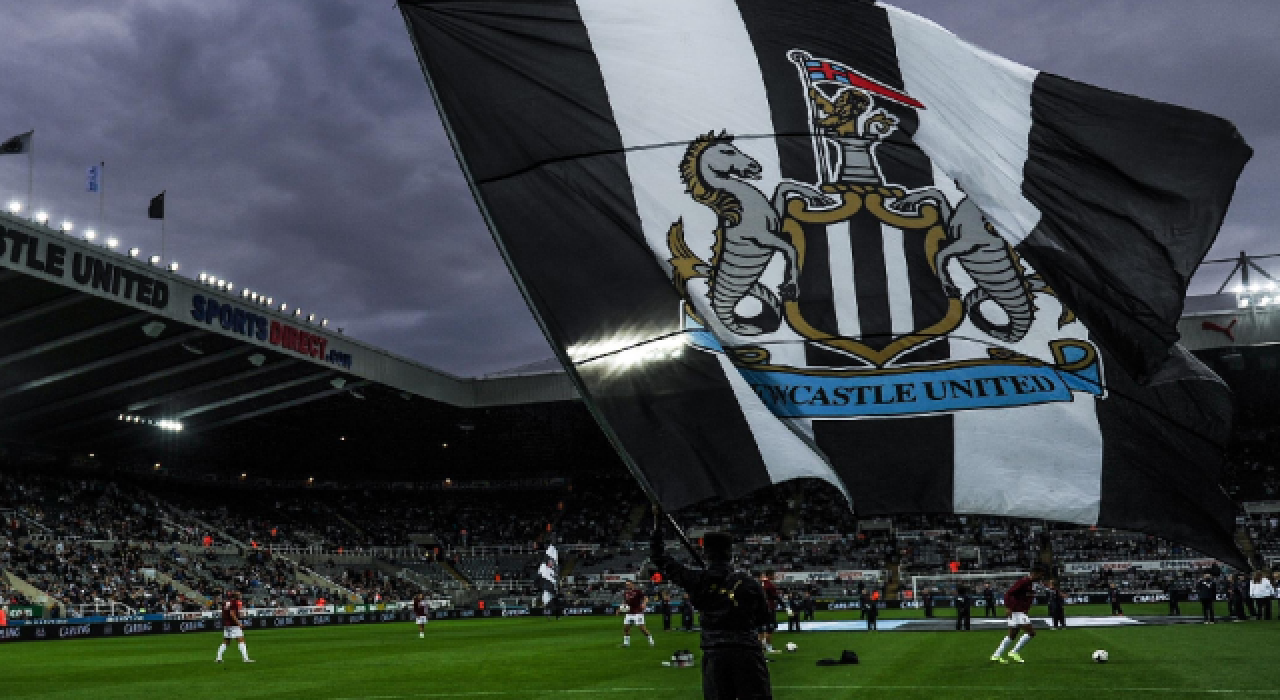 Newcastle United rekor bedelle satıldı