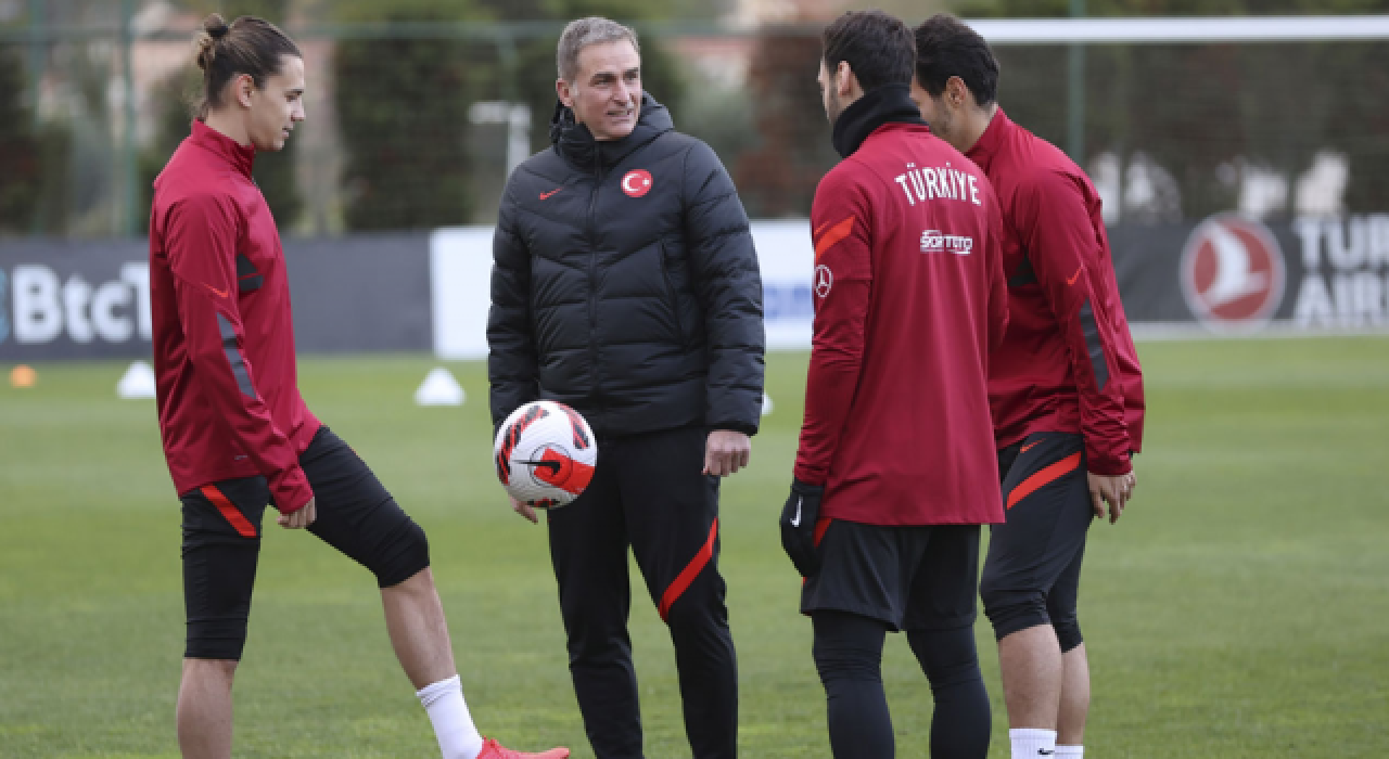 A Milli Futbol Takımı aday kadrosuna 2 futbolcu dahil edildi