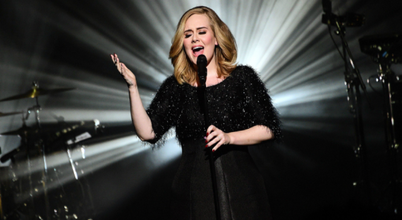 Adele'in albümünü dinlemediği için röportajı iptal edildi