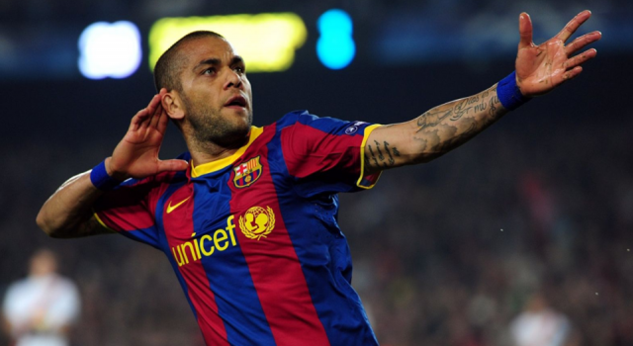 Barcelona'ya geri dönen Dani Alves "devam" dedi!