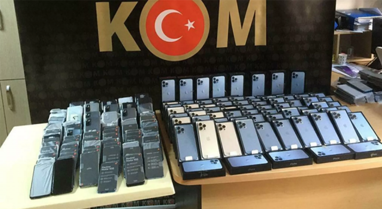 Cep telefonu kaçakçılarına 'sinyal' operasyonu: 341 adreste 88 gözaltı kararı