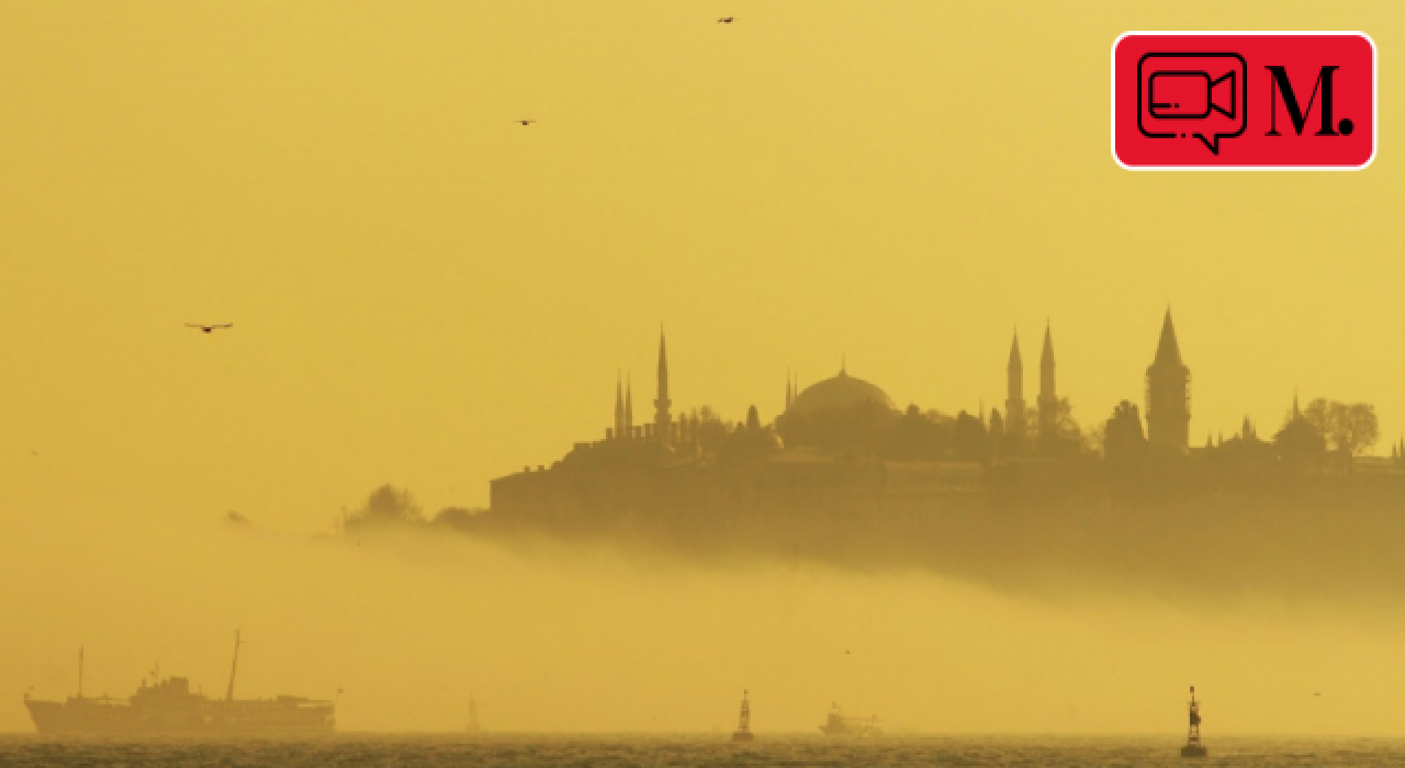 Faciaya ramak kala!  İstanbul Boğazı'nda vapur ile motor az kalsın çarpışıyordu