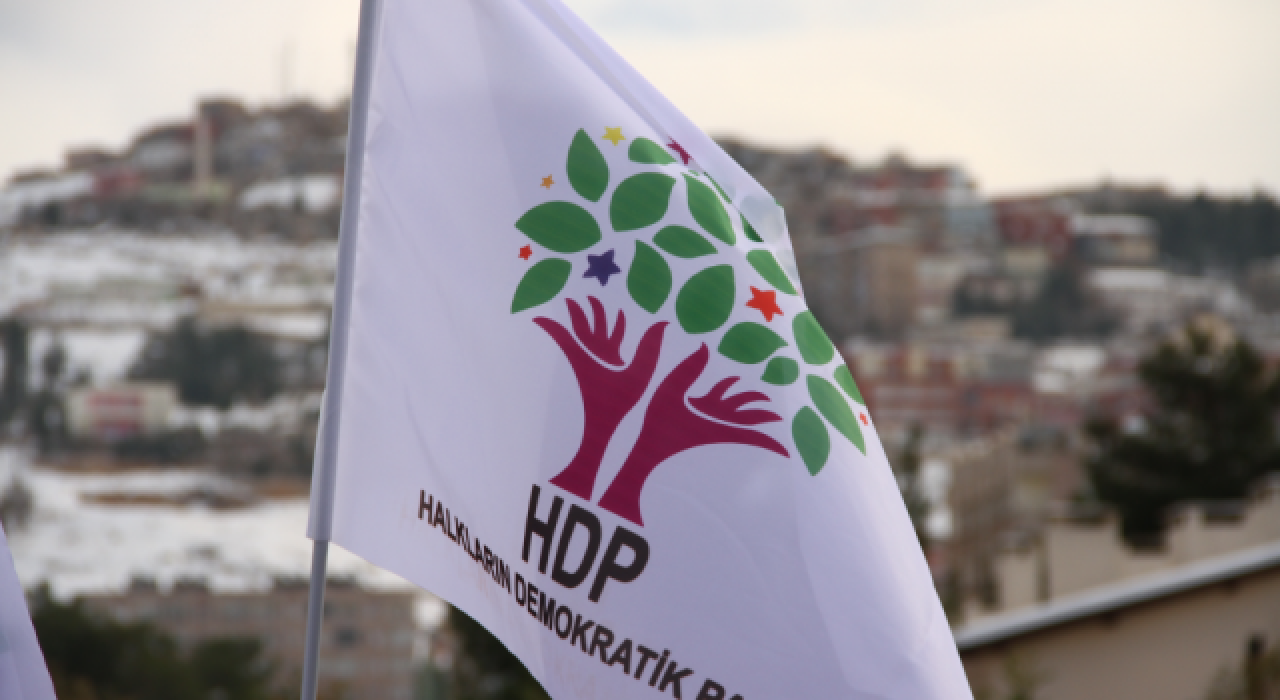 HDP, yazılı savunmasını AYM'ye sundu