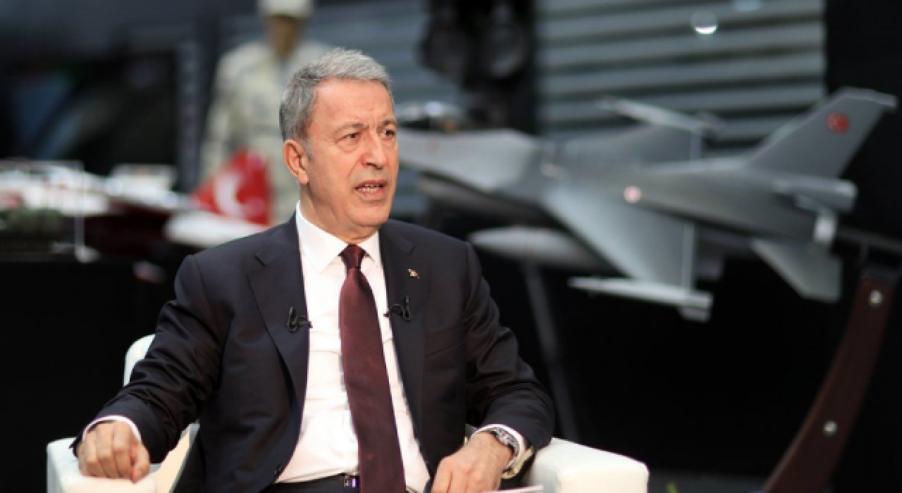 Hulusi Akar: Yunanistan insanlık suçu işliyor