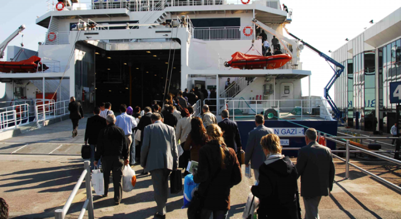 Bursa ve İstanbul arabalı feribot döneminde sona gelindi!