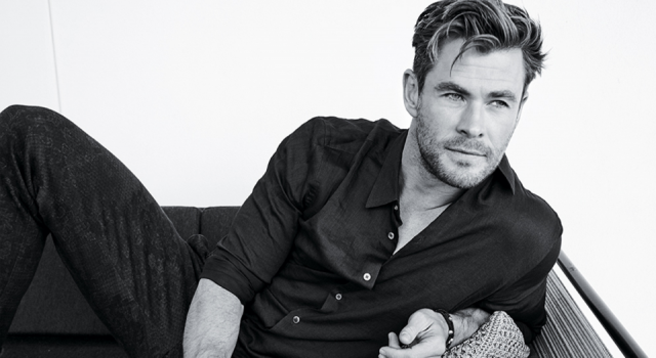 Chris Hemsworth'ten kar banyosu paylaşımı