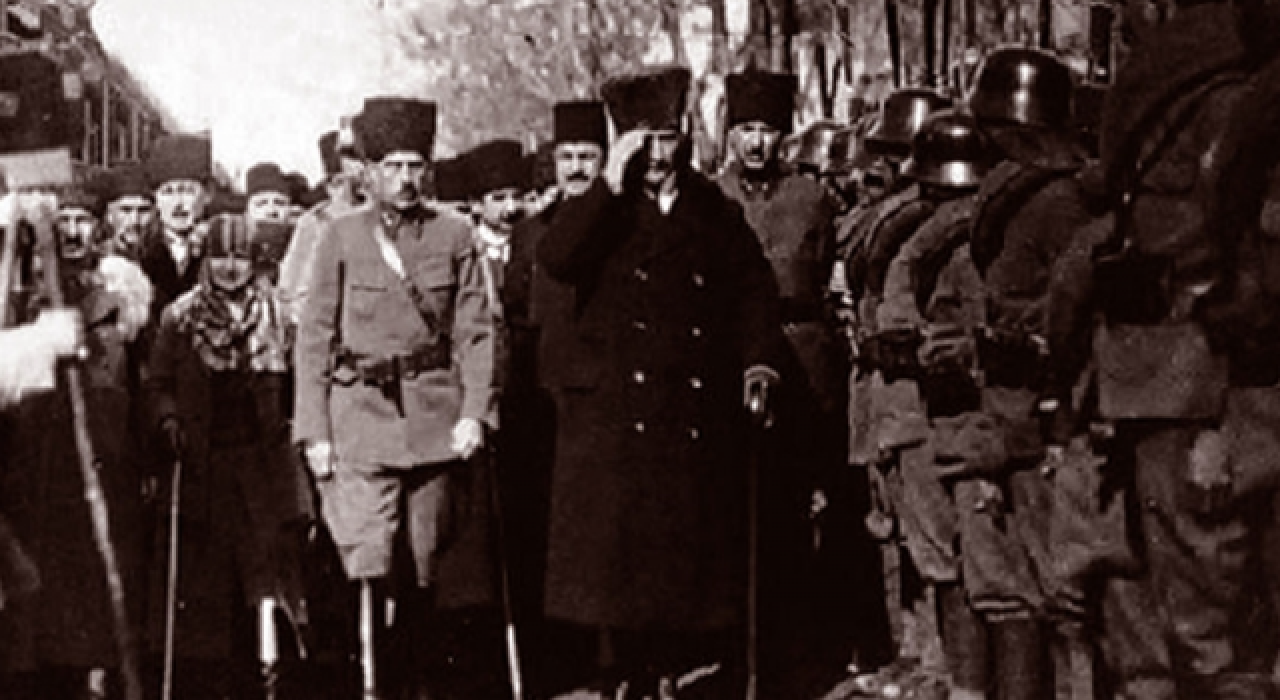 Mustafa Kemal Atatürk'ün Ankara'ya adım atışının 102. yılı