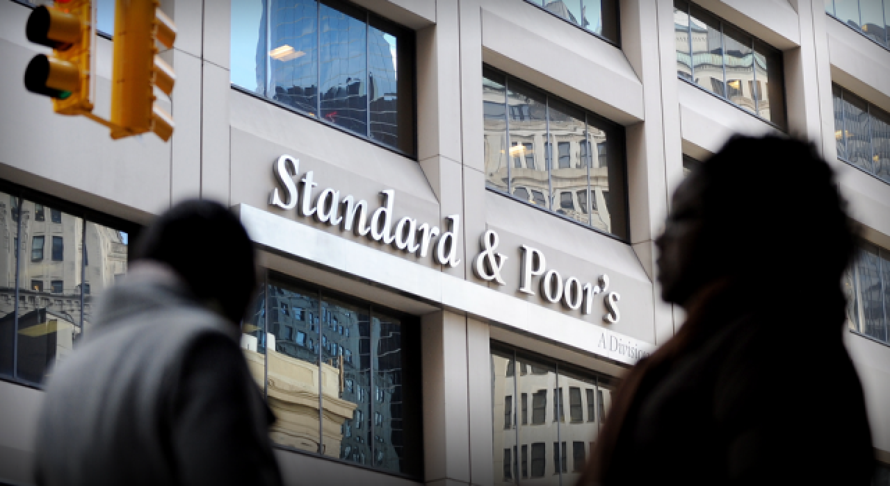 S&P, Türkiye'nin kredi notu görünümünü düşürdü!