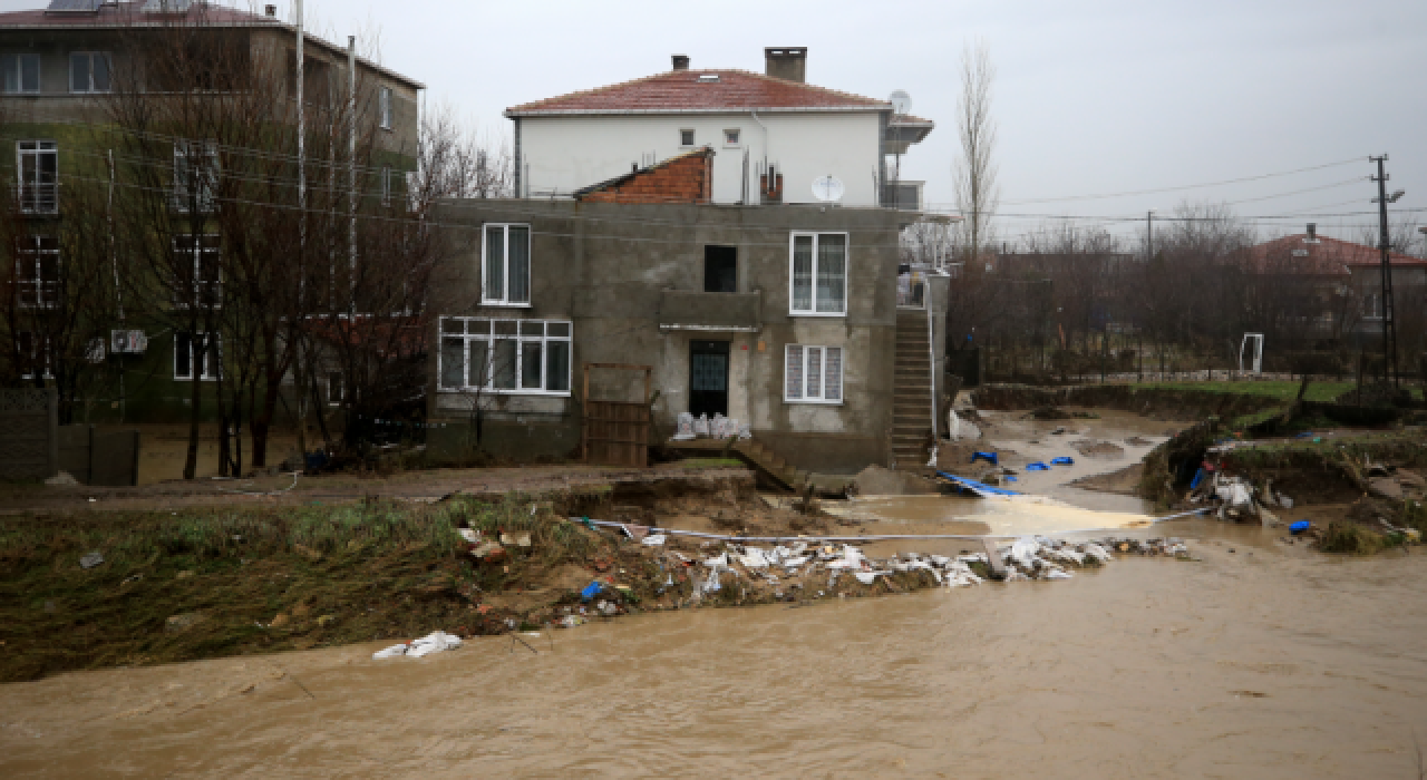 Trakya'da sel: 52 kişi kurtarıldı