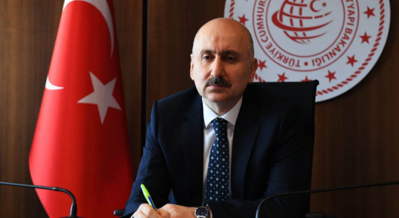 Adil Karaismailoğlu: Cumhurbaşkanı ihaleye imza atmaz