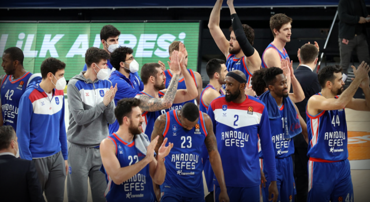 Anadolu Efes'te 8 Kovid-19 vakası