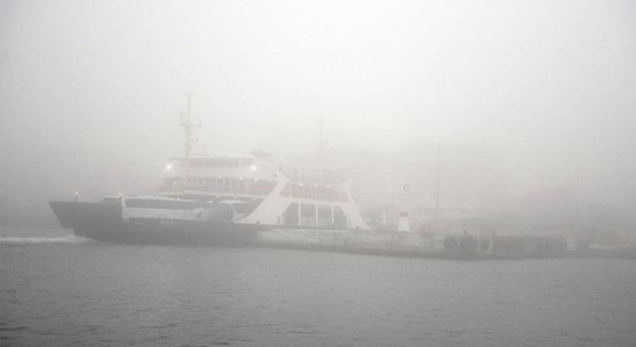 Çanakkale Boğazı, gemi trafiğine kapatıldı