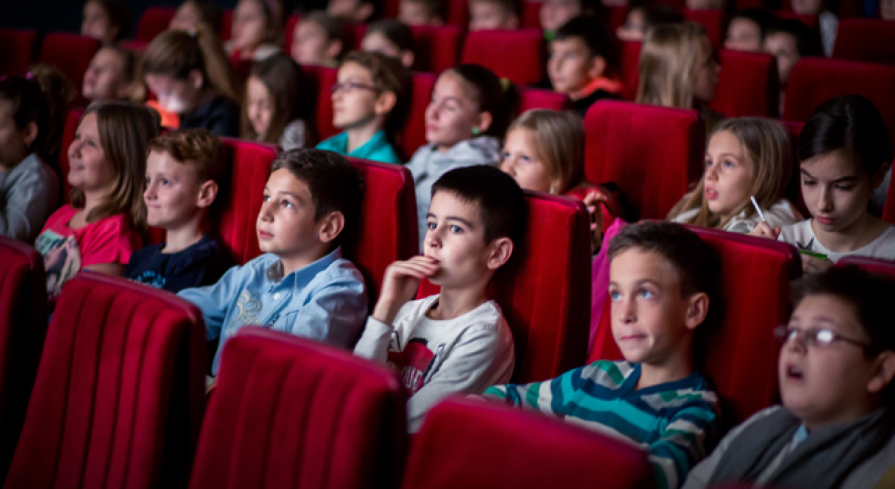 Çocuklar için sinema filmlerinde neler var