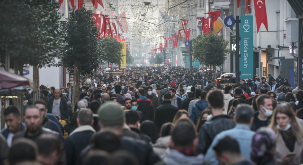 İstanbul, Omicron varyantının etkisiyle kırmızıya döndü!